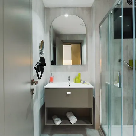 Hotel Stillo Business & Aliaga