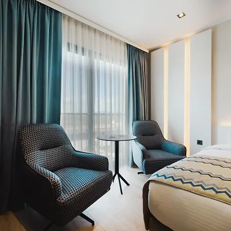 Stillo Business & 4* Aliaga