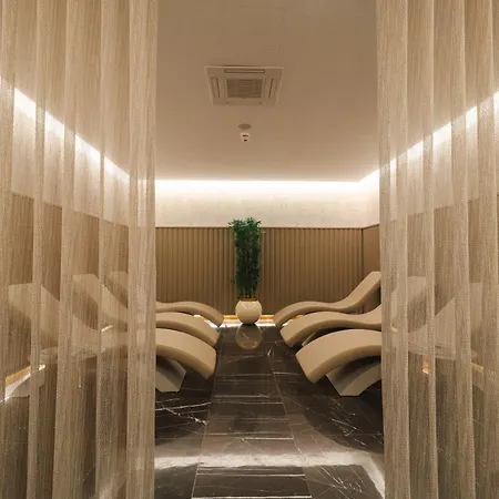 Stillo Business & Hotel 4*