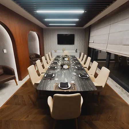 Hotel Stillo Business & 4*